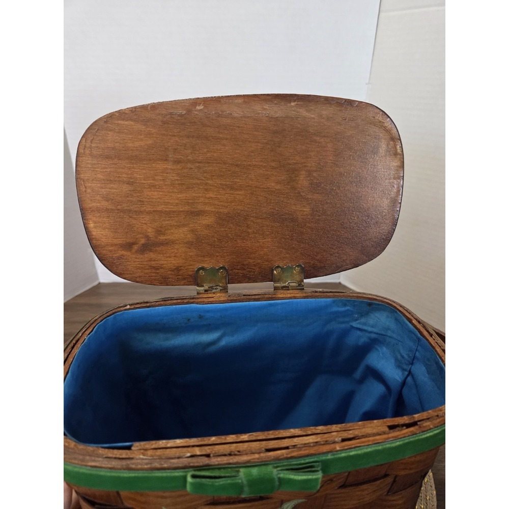wooden Basketville picnic basket or box purse Vintage - Picture 9 of 14